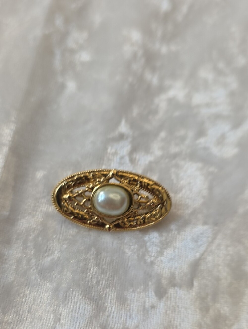 Vintage Lot Brooches Trifari, 1928, Unbranded* - Picture 6 of 9